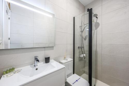 Modern Apartment Near the Royal Palace