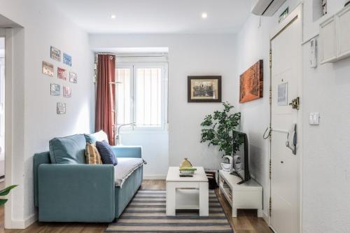 Modern Apartment Near the Royal Palace