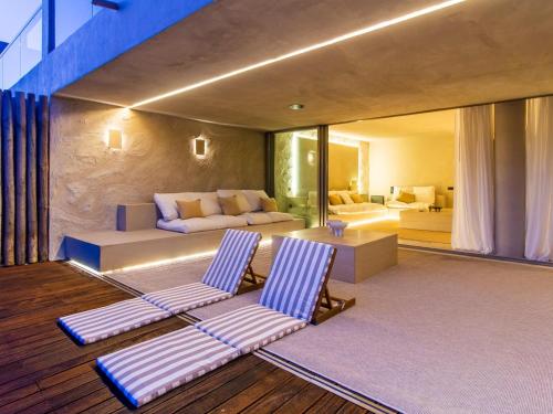 Villa Aura