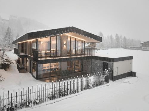 Chalet White Pearl by MYALPS