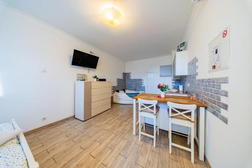 Flexible SelfCheckIns Zagreb 196 - Studio Apartment - Jacuzzi - Keybox entry