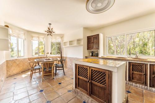 Villa Los Olivos Boho Style Pool Tranquile