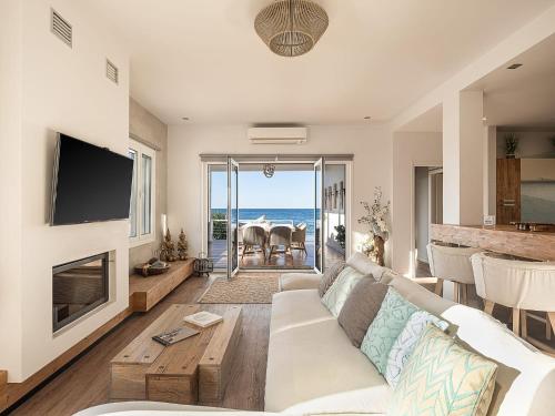 Greek Glaros Luxury Villa