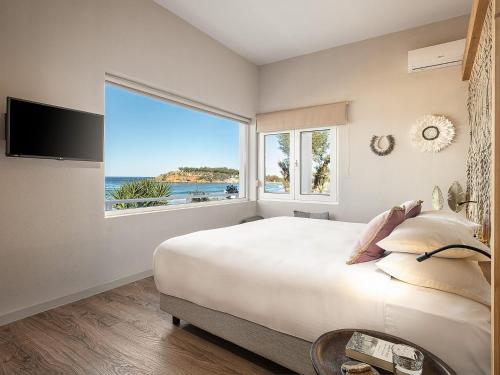 Greek Glaros Luxury Villa