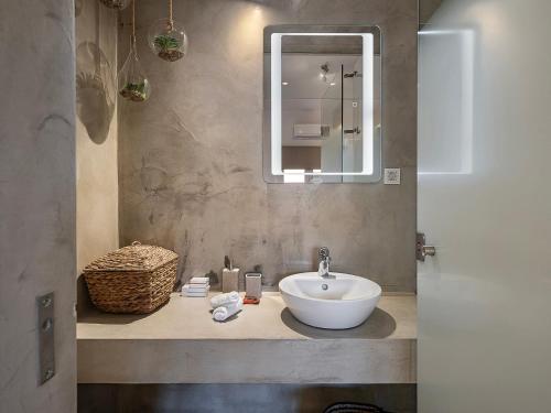 Greek Glaros Luxury Villa