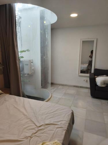 Duplex Carlota- 3-Bedroom Duplex for 6 with 3 Bathrooms and AC