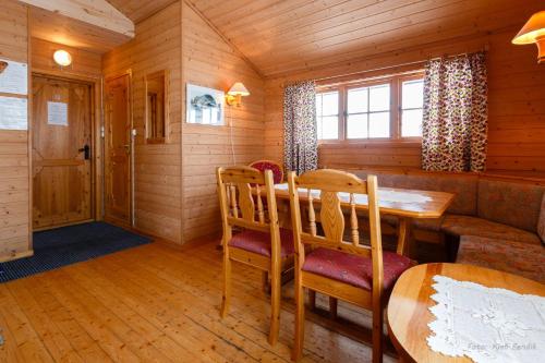Gallery image of Hytte Camp Nordkapp - BaseCamp in Skarsvåg