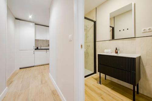 Apartamento para 8 junto a Plaza España