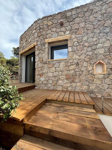 Neuf , Suite avec kitchenette dans bergerie moderne vue mer et montagne