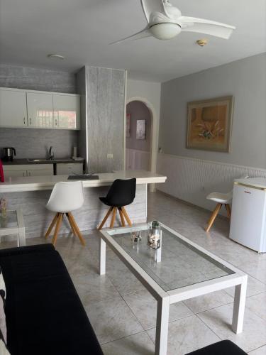 Apartamento de 1 dormitorio en Victoria Court 2 Los Cristianos.