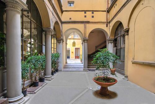 Penthouse with big terrace Duomo view