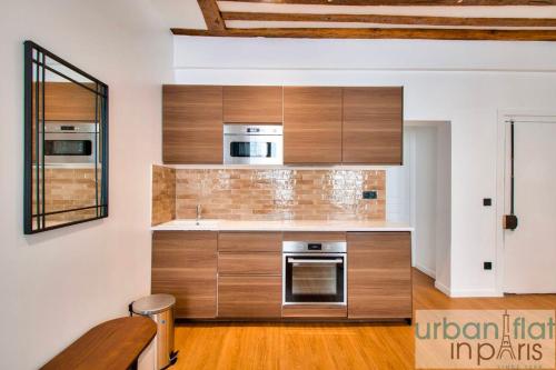 UrbanFlat 108 - Appartement de 4 Chambres dans le centre