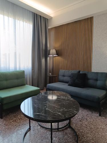 ZAHHARI Luxury Suites