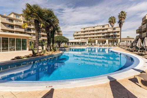 Luxury Apartment | Pool & Beach