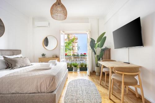 City center studio apartment
