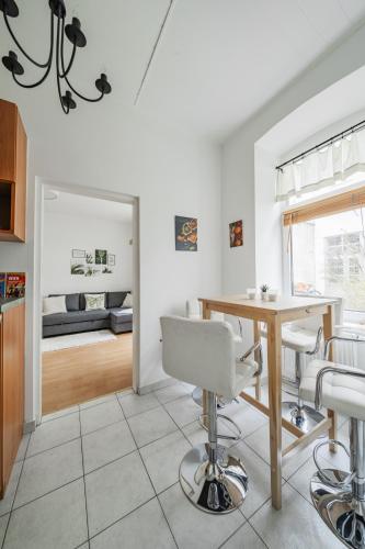 Central Courtyard Apartment