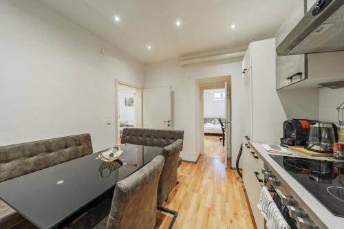 City Apartment near Belvedere