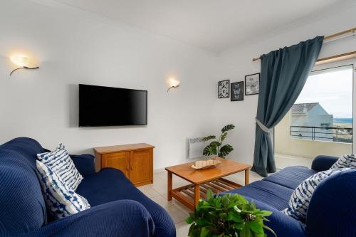 Meia Praia Beach: Golf | Perfect for Families