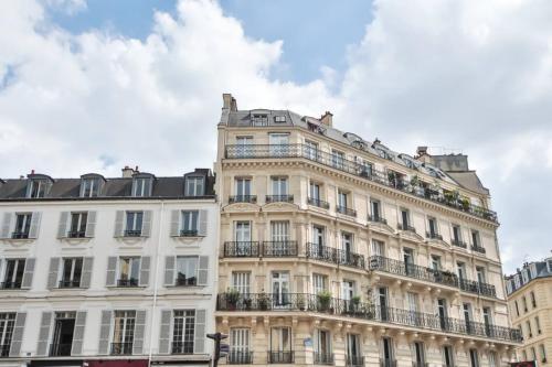Studio 4 people Vaugirard Montparnasse Paris 6