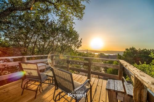 Fire Pit Fall Lake Views Treehouse, Fire Pit Game Room Family Fall Vacation!, Lago ...