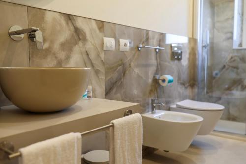 Ivory Mdr Apartments Collection