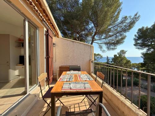 Appartement sur la corniche 4 personnes vue mer Boulouris St Raphael