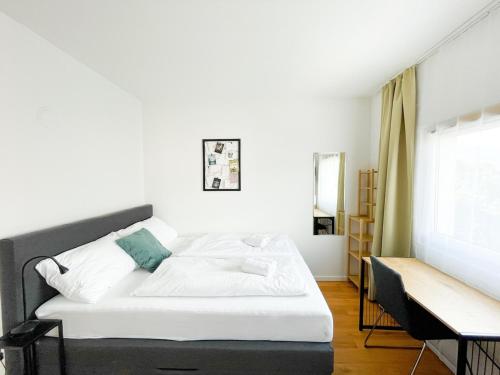 NOOR Modern Studio Lend Parking Option