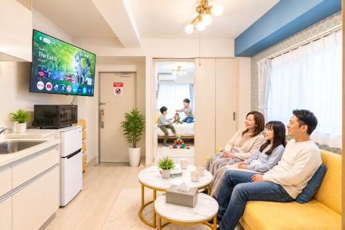新宿へバス9分 静かな1階1dk貸切 3名快適 最大5名 コンビニ1分 大型スーパー4分 大型TV