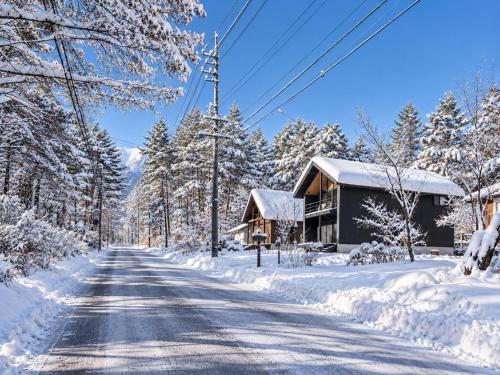 Golden Bell Hakuba
