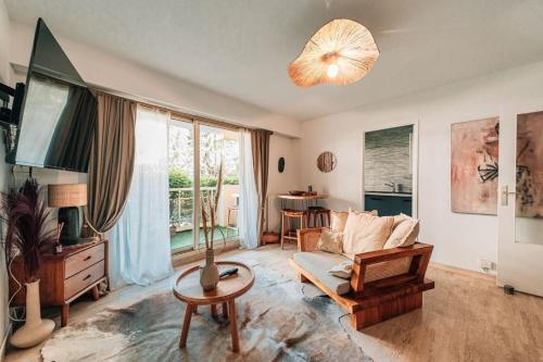 Studio Riviera · Piscine & Terrasse Saint-Raphaël
