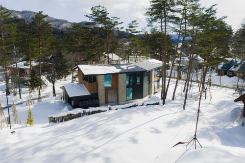 Base 47 Hakuba by Jade Villa