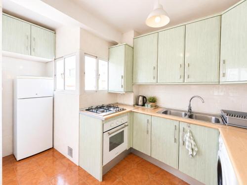 Charming Central Marbella Apartment 2 min to Beach