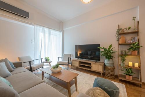 Chic 2BR Spacious Apt in Exarchia With Balcony
