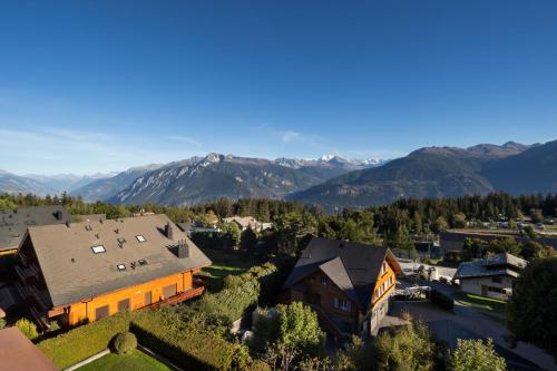 Spacious Luxury Alpine Duplex in Crans Montana