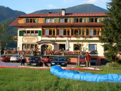 Nespecifikovaný výhled na hory nebo výhled na hory při pohledu z hotelu