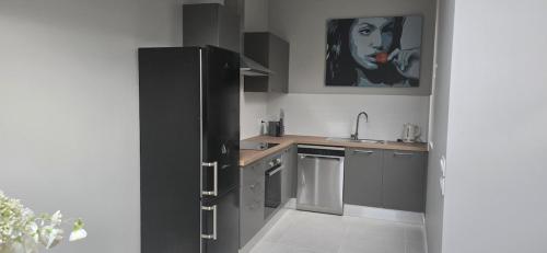 Saint-Michel Bordeaux Atypical Stone-Wall Apartment by Mey Agency