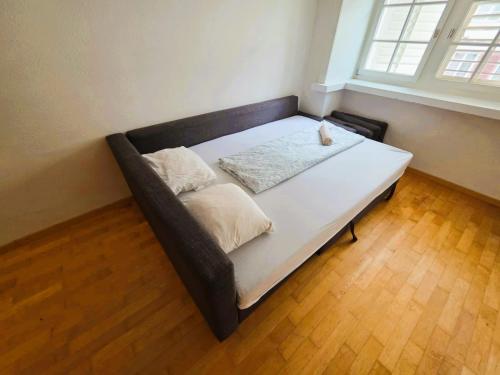 New Cozy 2 room Apartment in Zurich Old Town Center RENN - Self Checkin