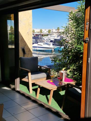 Au village naturiste, Villa vue Marina