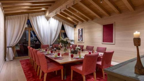 Luxury Chalet Sankt Anton with Pool & Sauna