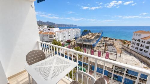 Apartment in the Heart of Nerja with Sea Views