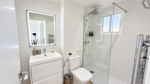 Apartment in the Heart of Nerja with Sea Views