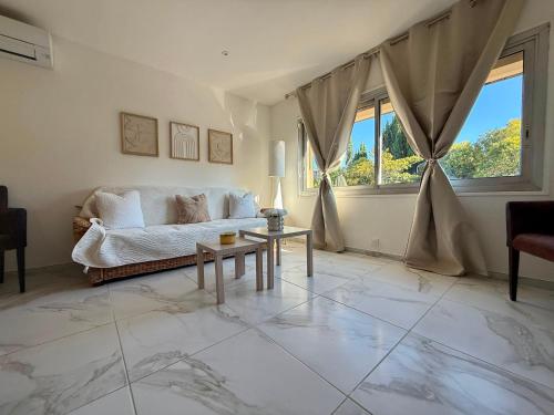 Chambre avec terrasse privée vue sur la Cité Médiévale