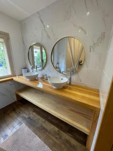 Chambre avec terrasse privée vue sur la Cité Médiévale