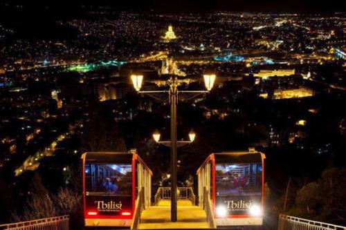 Fotografie z fotogalerie ubytování Freedom Square Apartment v destinaci Tbilisi City