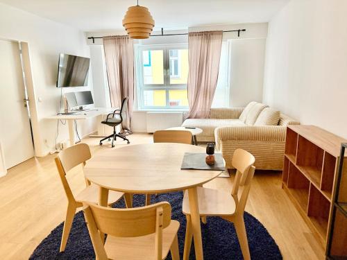 Deluxe Long-Term Apartment with Free Parking