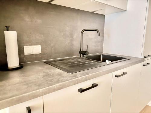 Deluxe Long-Term Apartment with Free Parking