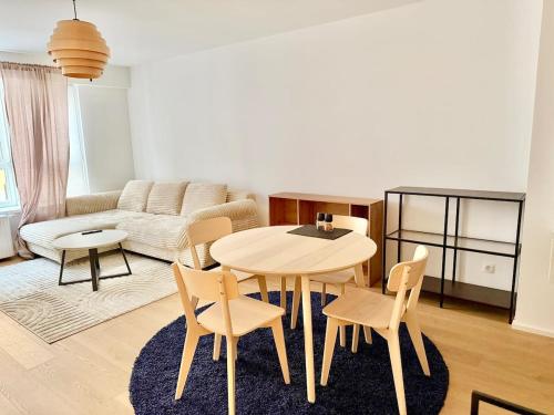 Deluxe Long-Term Apartment with Free Parking