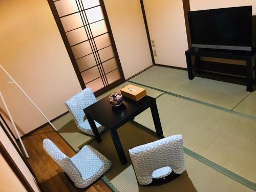 Osaka's bustling commercial center, Umeda walking distance, private four bedrooms, easy to travel, Hatsushin no Iu House, Building 1