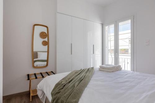 The Pearl of Piraeus