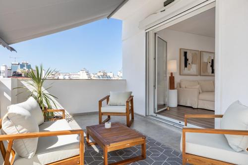 The Pearl of Piraeus
